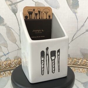 NWT Joseph A Makeup Brush Holder Rustic Farmhouse Decorative Ceramic Caddy Stand